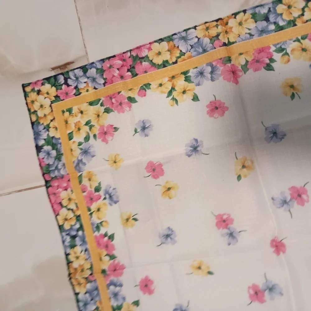 Yves Saint Laurent Flover Scarf / Scarv